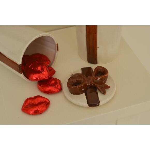 Vintage Bow Detail Canisters Set of Two - Picture 2 of 2